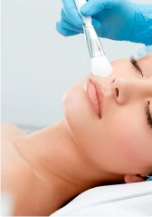Sérums de grade médical pour infusion — vitamines, acide hyaluronique, exosomes